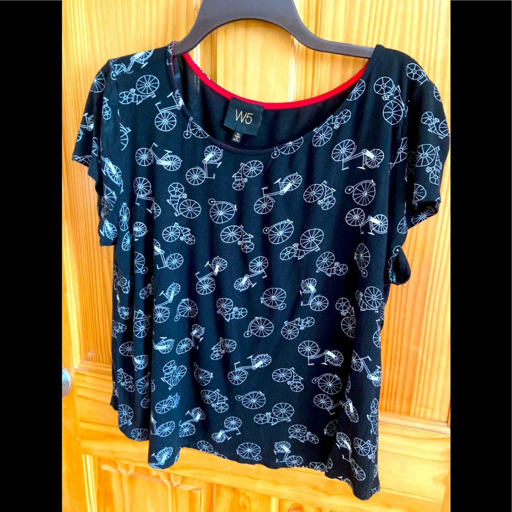 W5 T shirt with bicycle 🚲 print